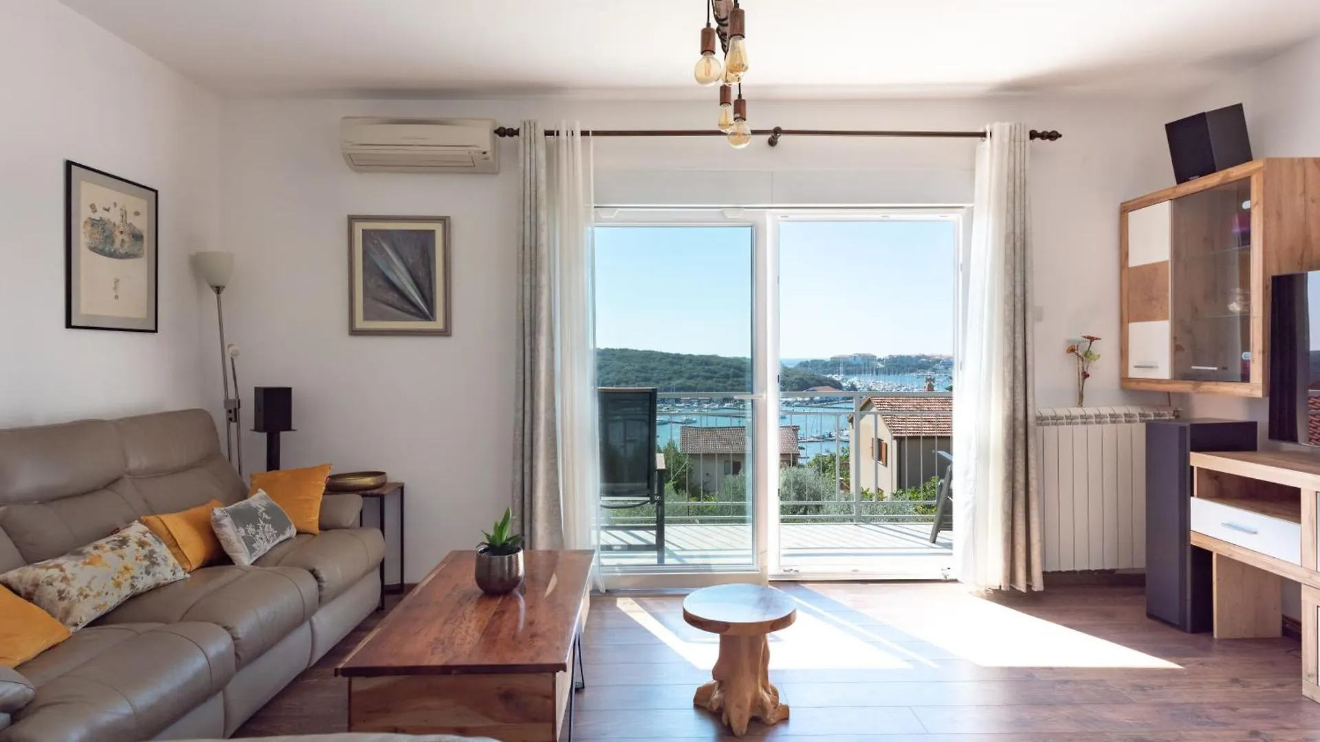 Mediterranean Chill And Grill Apartment Pula 0*,  Croatia
