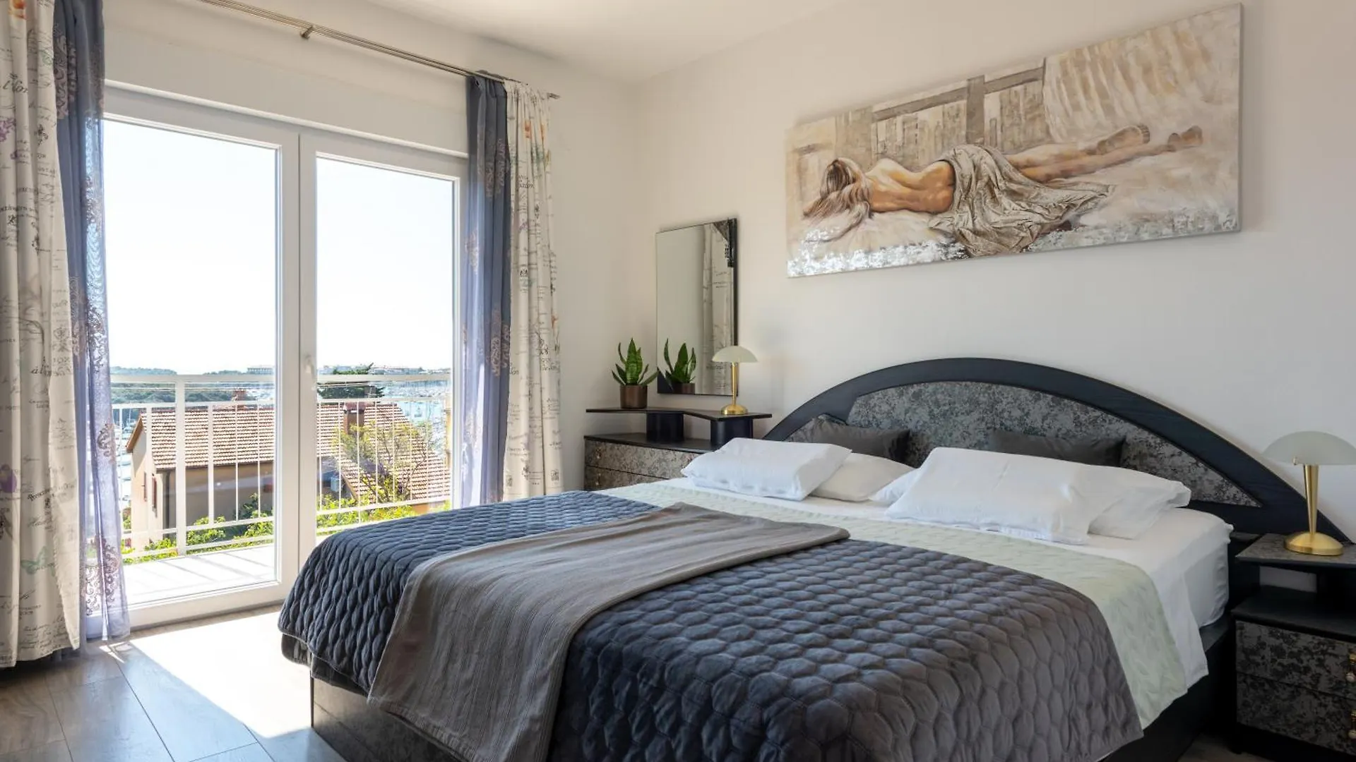 Mediterranean Chill And Grill With See View Pula Apartment