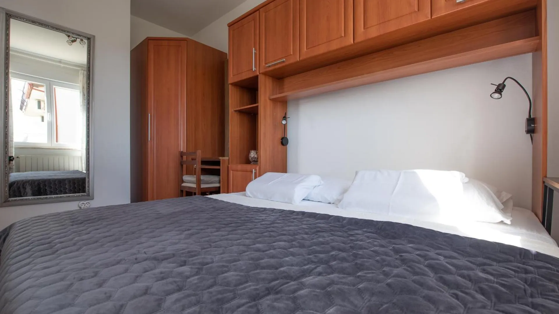 Mediterranean Chill And Grill Apartment Pula Croatia
