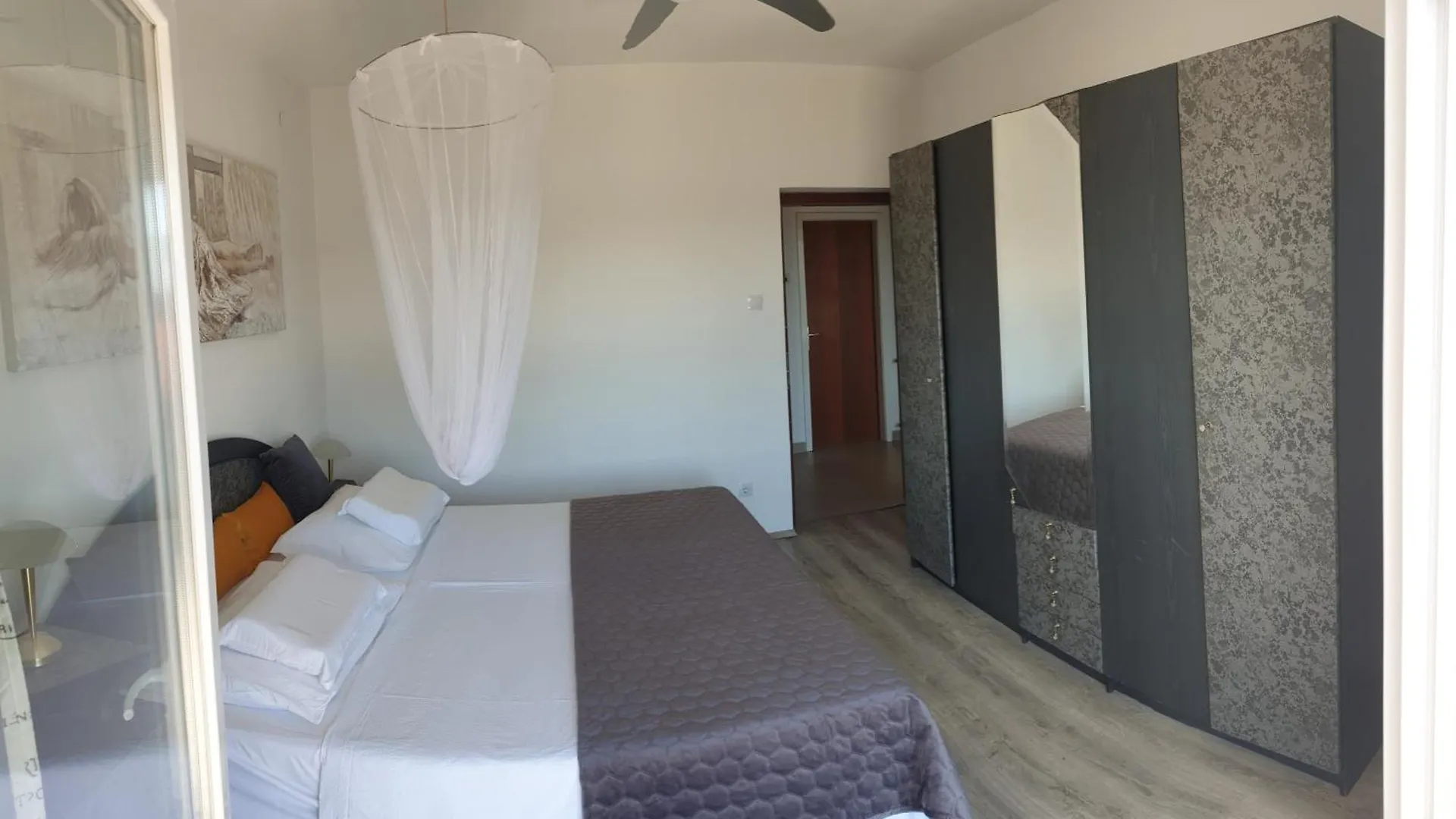 Mediterranean Chill And Grill Apartment Pula